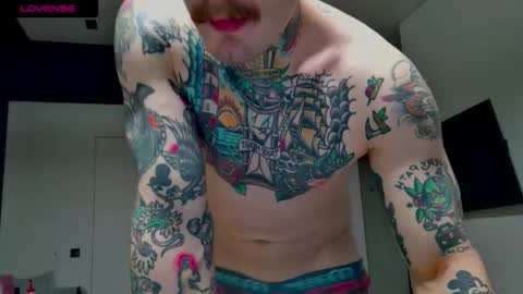 Max online show from October 6, 2:42 am