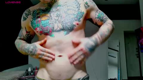 Max online show from November 15, 1:51 pm