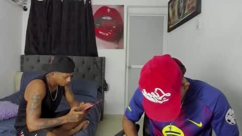 Snapshot of white_master444 chatting on May 21, 2:51 am white online show from May 21, 2:51 am