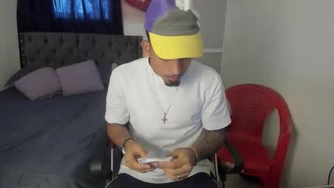 Snapshot of white_master444 chatting on June 10, 5:34 pm white online show from June 10, 5:34 pm