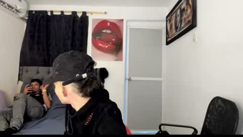 Snapshot of white_master444 chatting on June 18, 4:57 am white online show from June 18, 4:57 am