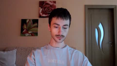 Tom online show from February 5, 12:10 pm