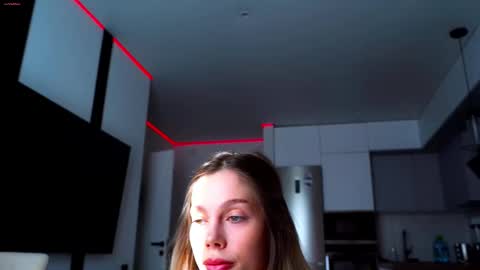 Snapshot of whitebanny chatting on February 11, 9:14 am Kate online show from February 11, 9:14 am