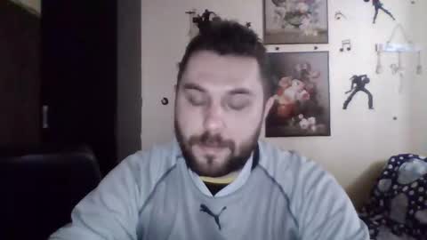 Snapshot of whiteboyjulius chatting on December 3, 12:27 pm whiteboyjulius online show from December 3, 12:27 pm