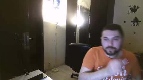 Snapshot of whiteboyjulius chatting on January 20, 3:04 am whiteboyjulius online show from January 20, 3:04 am