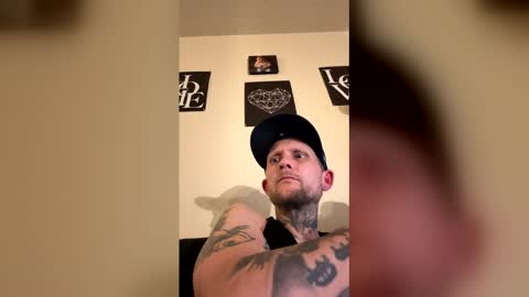 whiteboyosama online show from March 2, 7:15 am