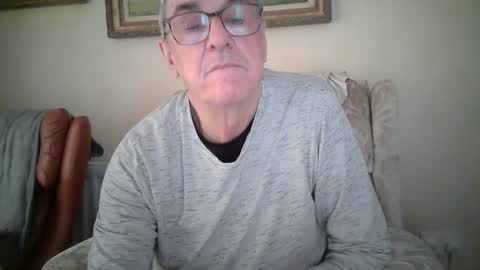 Snapshot of whitebriefs009 chatting on May 14, 9:38 am whitebriefs009 online show from May 14, 9:38 am