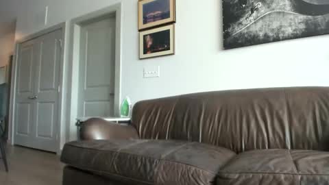 just  str8 stud nut  1000 online show from September 23, 3:48 pm