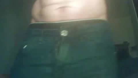 Snapshot of whiteduke81 chatting on November 15, 7:32 pm Whiteduke online show from November 15, 7:32 pm