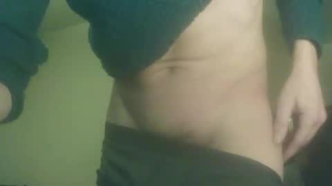 Snapshot of whiteduke81 chatting on February 13, 7:43 pm Whiteduke online show from February 13, 7:43 pm