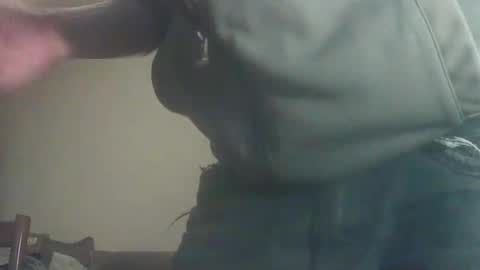 Snapshot of whiteduke81 chatting on March 29, 6:19 pm Whiteduke online show from March 29, 6:19 pm