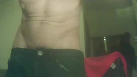 Snapshot of whiteduke81 chatting on April 29, 6:58 pm Whiteduke online show from April 29, 6:58 pm