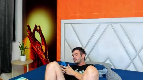 Dylan white online show from October 6, 6:05 pm