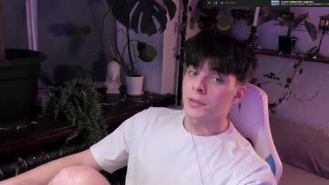 Gus online show from December 4, 5:33 pm