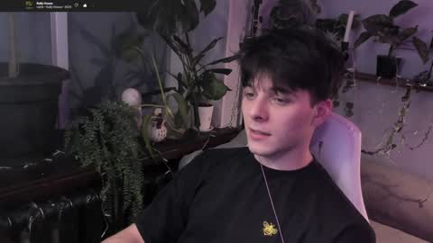 Gus online show from December 23, 9:18 pm