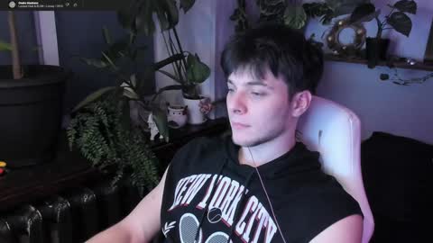 Gus online show from January 6, 4:44 pm