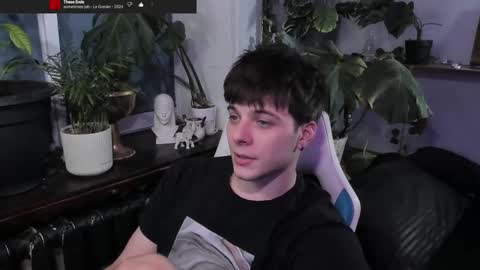 Gus online show from March 11, 6:52 pm