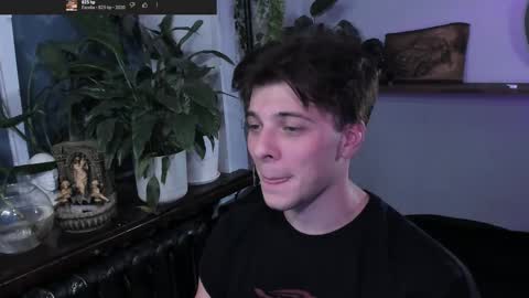 Gus online show from October 6, 9:12 pm