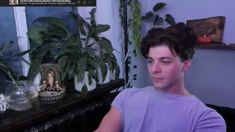 Gus online show from October 13, 6:41 pm