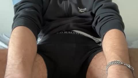 Snapshot of whiteeuropaboy chatting on February 23, 3:09 pm whiteeuropaboy online show from February 23, 3:09 pm