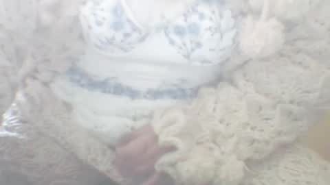 whitesweater online show from February 11, 10:15 am