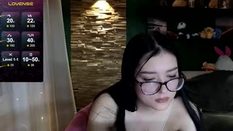 whitney311_ online show from February 19, 3:19 pm