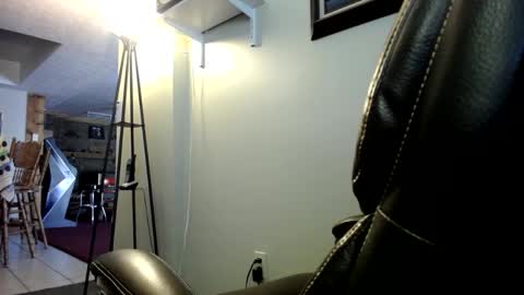 Snapshot of whofcares2 chatting on October 1, 4:02 pm whofcares2 online show from October 1, 4:02 pm