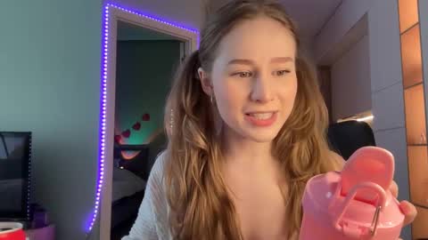 Alisa online show from December 11, 6:36 am