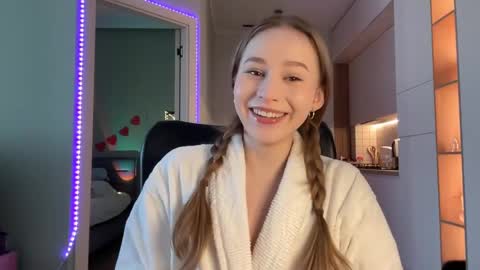 Alisa online show from December 15, 6:29 am