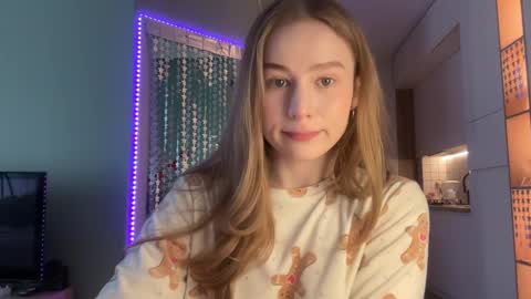 Alisa online show from December 25, 6:31 am