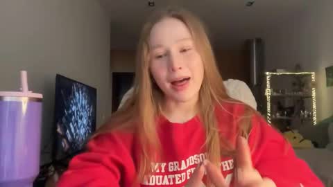 Snapshot of whoisalisa chatting on February 2, 7:29 am Alisa online show from February 2, 7:29 am