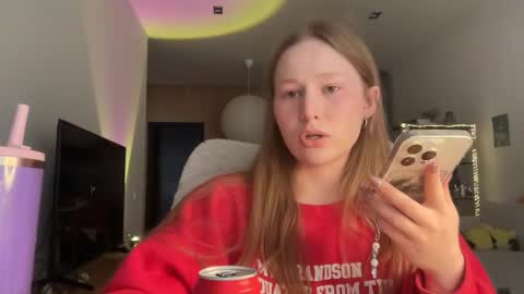 Snapshot of whoisalisa chatting on February 19, 7:15 am Alisa online show from February 19, 7:15 am