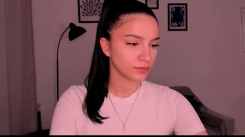 Snapshot of whoislulu chatting on November 10, 5:56 pm whoislulu online show from November 10, 5:56 pm