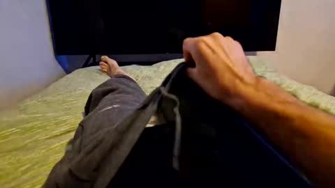 Snapshot of whoknowssomeone chatting on November 7, 5:13 pm whoknowssomeone online show from November 7, 5:13 pm