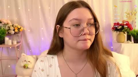 Sarah online show from March 3, 7:21 am
