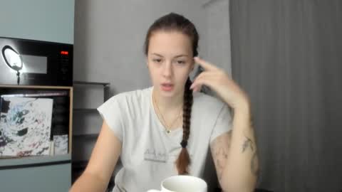 Veronica online show from December 13, 7:53 pm