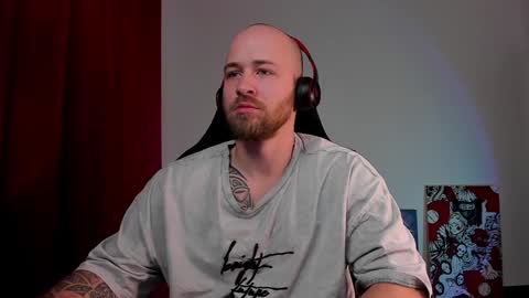 VI online show from December 9, 6:03 pm