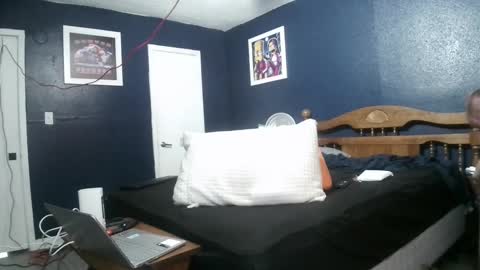 Snapshot of whyteboi8989 chatting on September 26, 2:48 am whyteboi8989 online show from September 26, 2:48 am