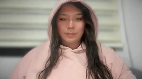 Snapshot of wickedwillowxxx chatting on February 9, 6:45 pm Minna online show from February 9, 6:45 pm