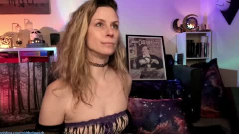 Gretchen  Jimmy online show from February 5, 3:45 am