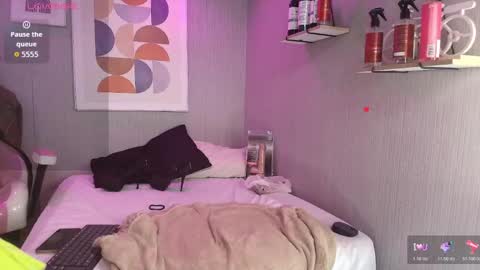 Snapshot of wife_mature chatting on April 23, 12:40 pm sussy online show from April 23, 12:40 pm