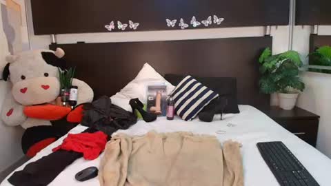 Snapshot of wife_mature chatting on June 27, 12:33 pm sussy online show from June 27, 12:33 pm