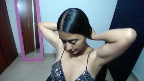 Ilauren online show from January 19, 9:22 am