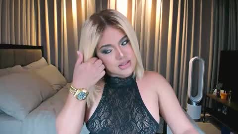 BELLA online show from November 19, 7:19 am