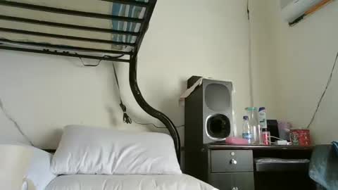 Snapshot of wildbrownchick69 chatting on January 21, 6:54 am WildChick online show from January 21, 6:54 am