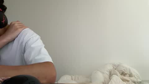 wilddesire18 online show from September 14, 12:59 pm