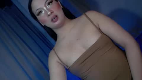 Snapshot of wildest_dream1 chatting on May 2, 7:19 pm wildest_dream1 online show from May 2, 7:19 pm