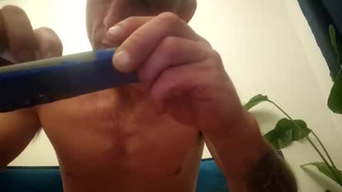 Snapshot of wildmike93 chatting on May 26, 9:33 pm wildmike93 online show from May 26, 9:33 pm