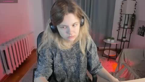 Mila 3 online show from December 4, 6:01 am