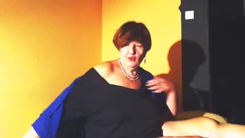 WildRedCat online show from February 9, 5:11 pm